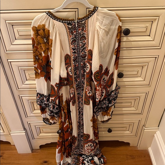 FARM Rio Multicolor Floral Long Sleeve Dress - Picture 4 of 4